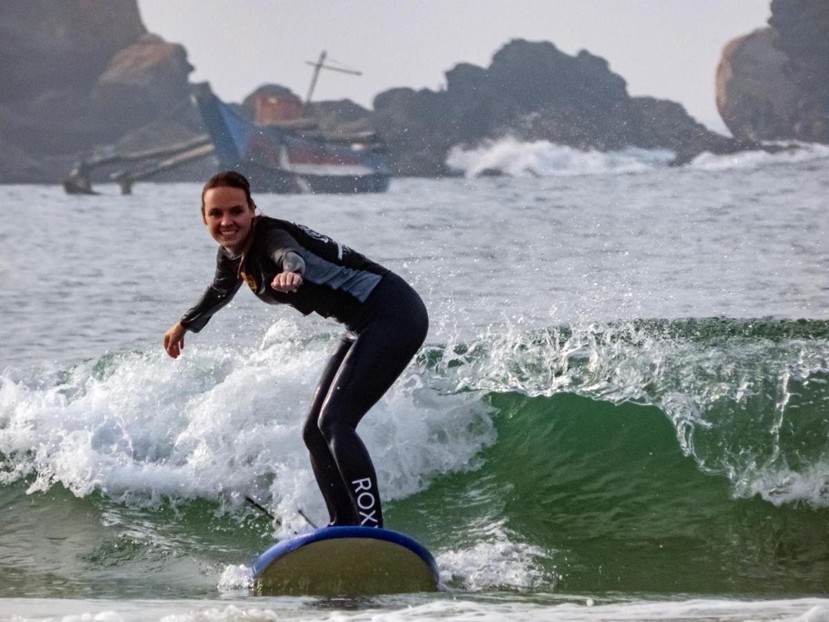 הוסטל Surf & Party ווליגאמה מראה חיצוני תמונה